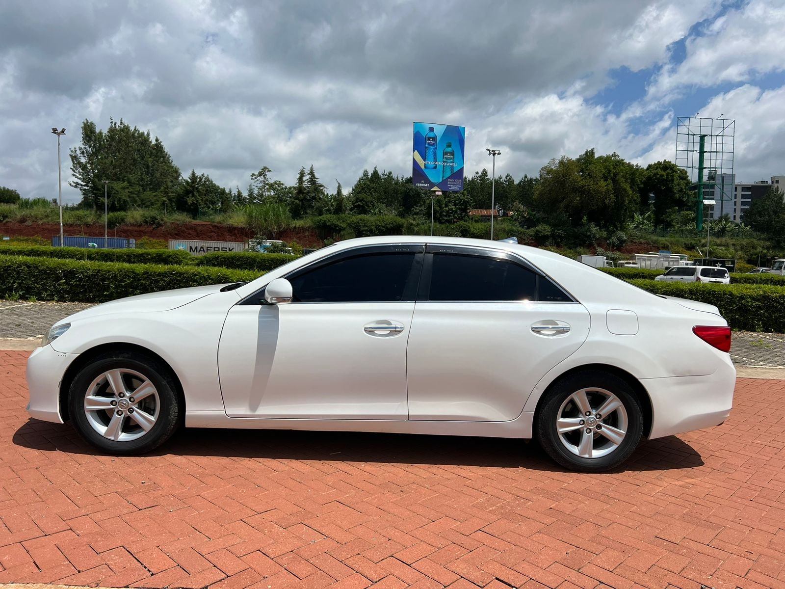 Toyota Mark X  You Pay 30% Deposit Trade in OK For Sale in Kenya hire purchase installments