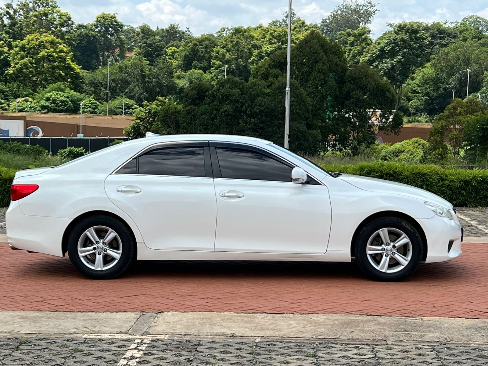Toyota Mark X  You Pay 30% Deposit Trade in OK For Sale in Kenya hire purchase installments