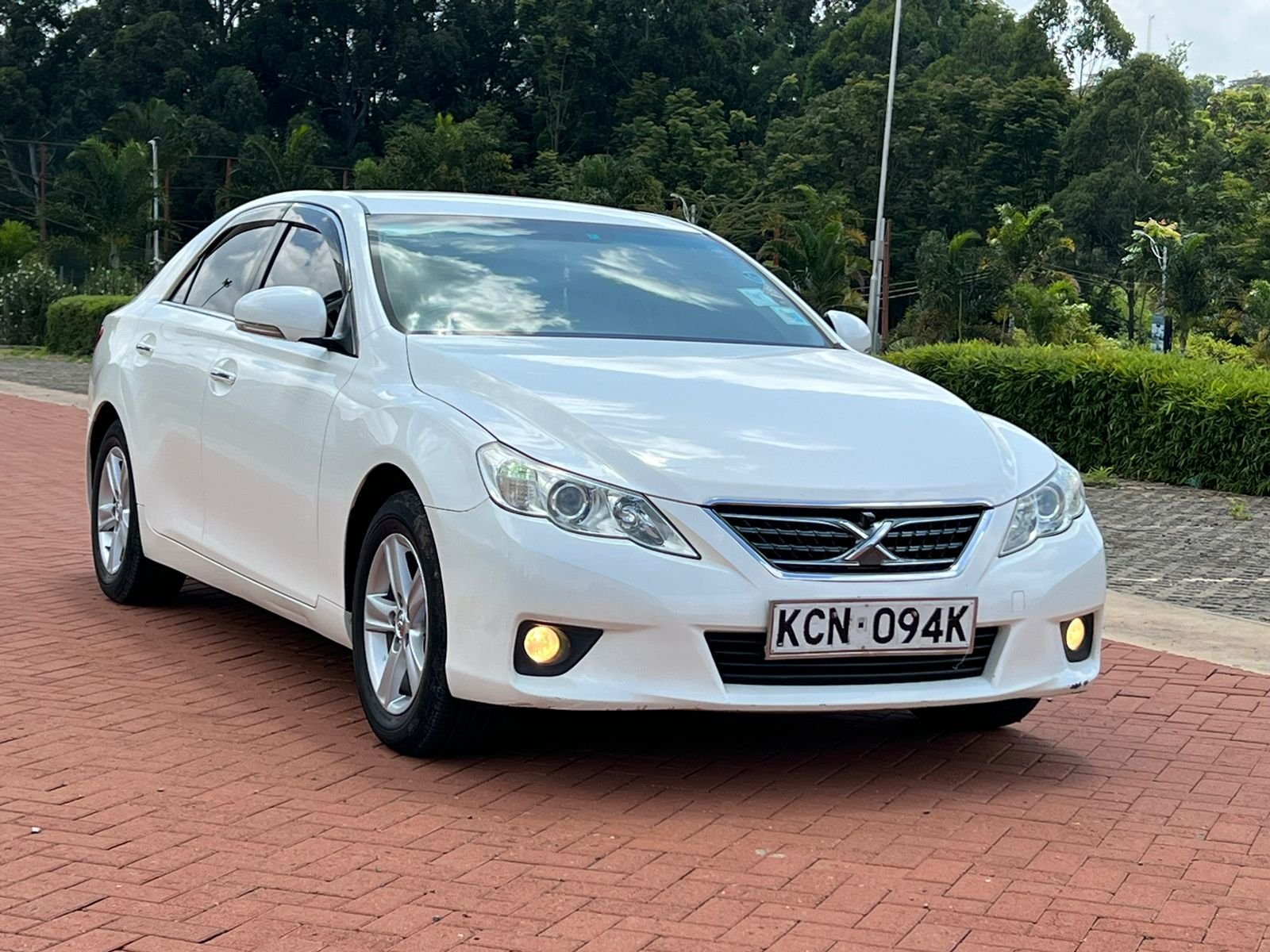 Toyota Mark X  You Pay 30% Deposit Trade in OK For Sale in Kenya hire purchase installments