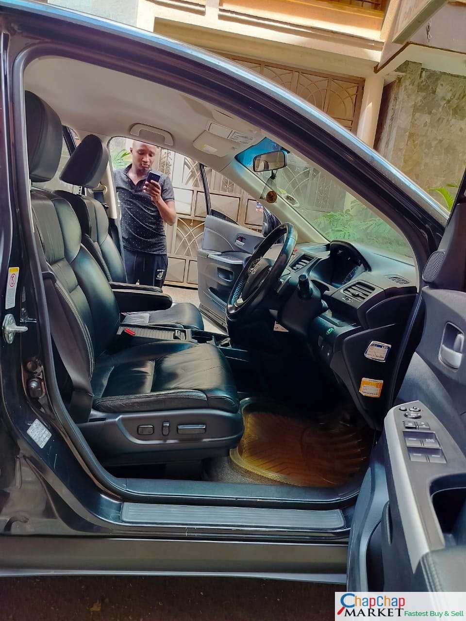 Honda CR-V for sale in kenya You Pay 30% Deposit Trade in OK crv hire purchase installments as NEW