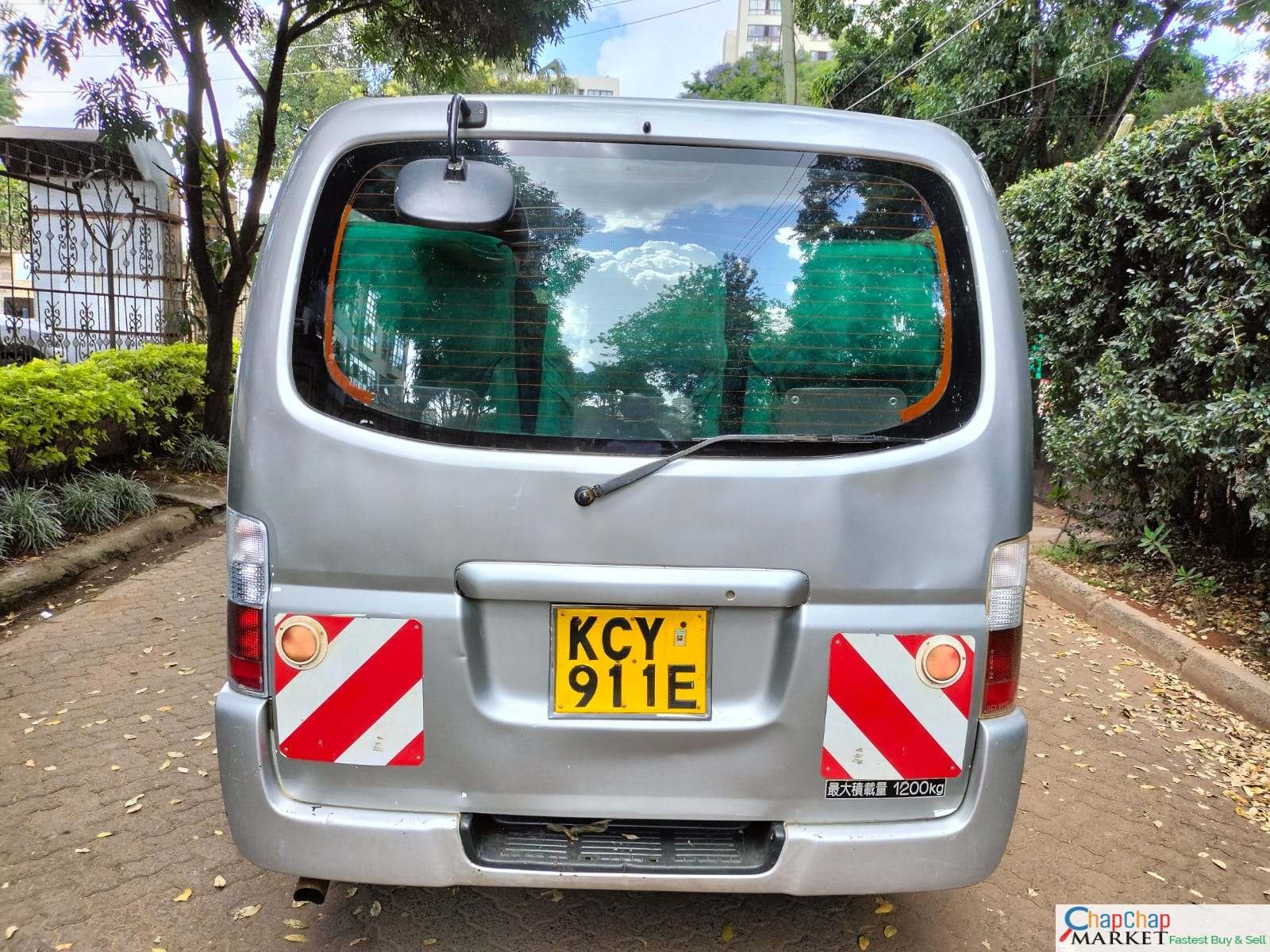 Nissan caravan for sale in Kenya QUICK SALE urvan van You Pay 40% Deposit Trade in Ok EXCLUSIVE hire purchase installments diesel private