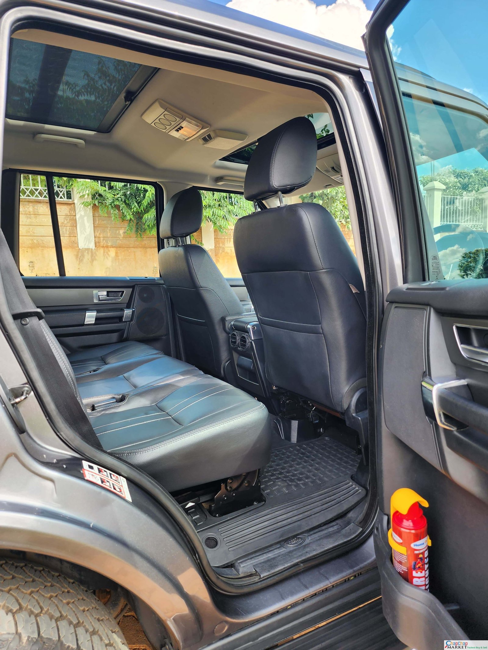 Land Rover Discovery 4 QUICKEST SALE Triple SUNROOF You Pay 30% Deposit Trade in Ok For sale in kenya Hire purchase installments
