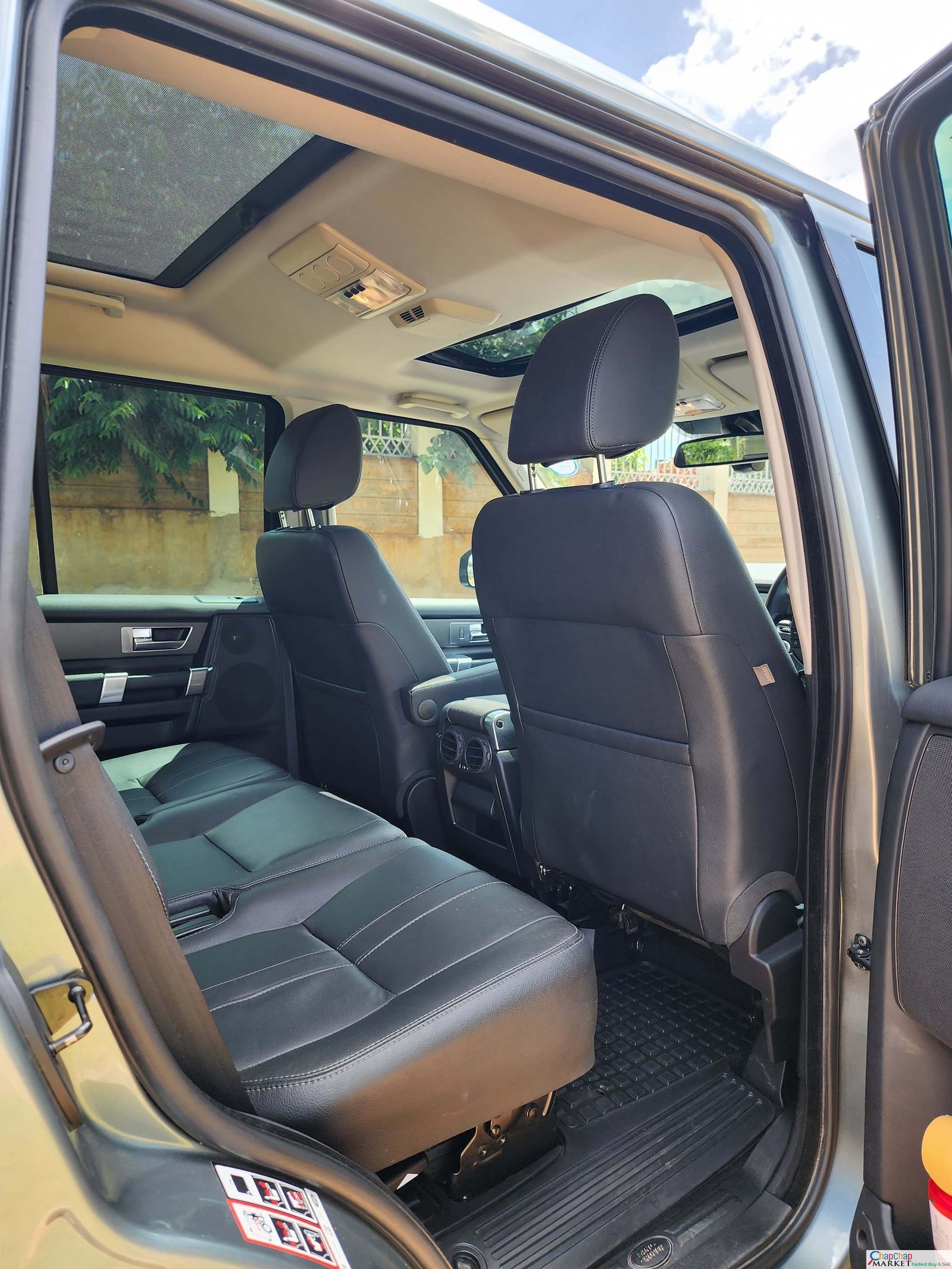 Land Rover Discovery 4 QUICKEST SALE Triple SUNROOF You Pay 30% Deposit Trade in Ok For sale in kenya Hire purchase installments