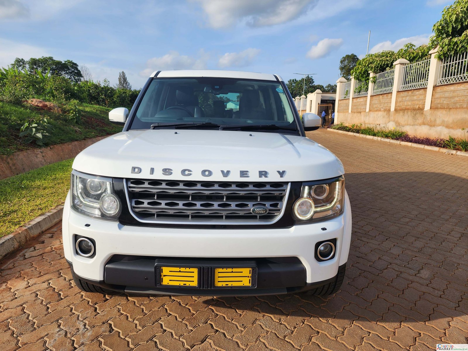 Land Rover Discovery 4 HSE QUICKEST SALE Triple SUNROOF You Pay 30% Deposit Trade in Ok For sale in kenya Hire purchase installments
