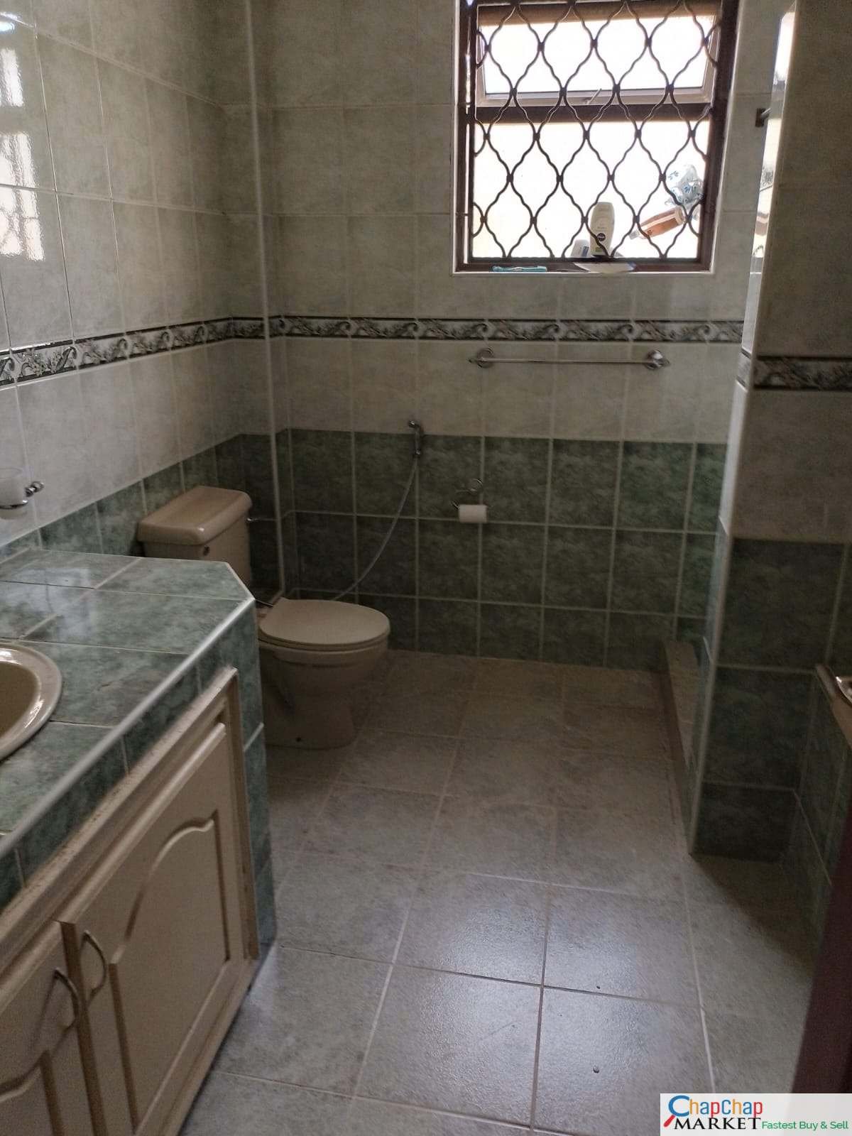 Tranquil 4 Bedrooms Apartments in Brookside Drive