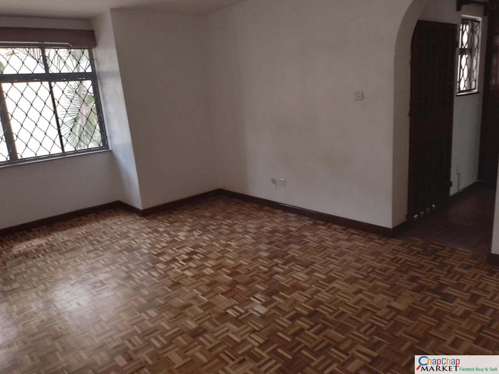 Tranquil 4 Bedrooms Apartments in Brookside Drive