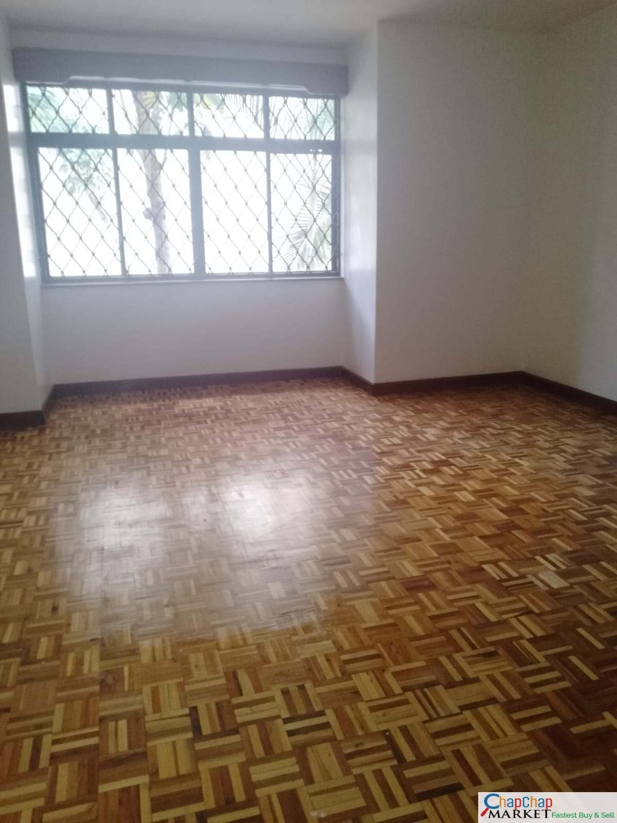 Tranquil 4 Bedrooms Apartments in Brookside Drive