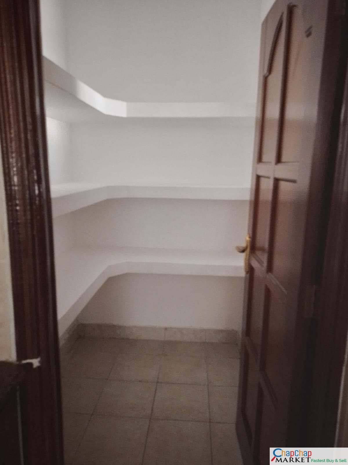 Tranquil 4 Bedrooms Apartments in Brookside Drive