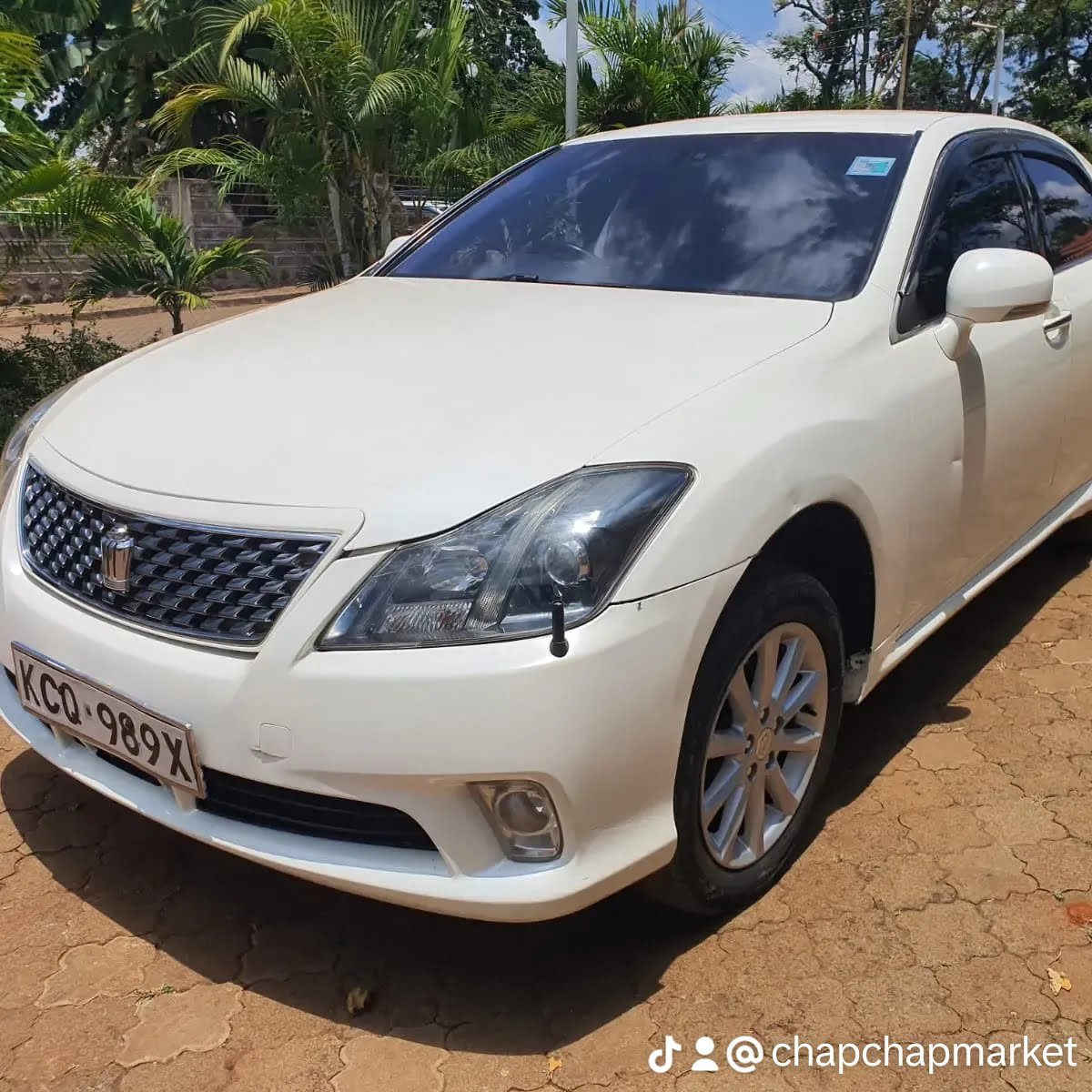 Toyota CROWN ATHLETE for Sale in kenya You pay Deposit Trade in Ok Hot Deal hire purchase installments 16 Toyota CROWN ATHLETE for Sale in kenya You pay Deposit Trade in Ok Hot Deal hire purchase installments