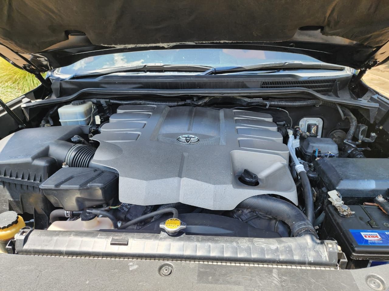 Toyota v8 ZX for sale hire purchase installments as new