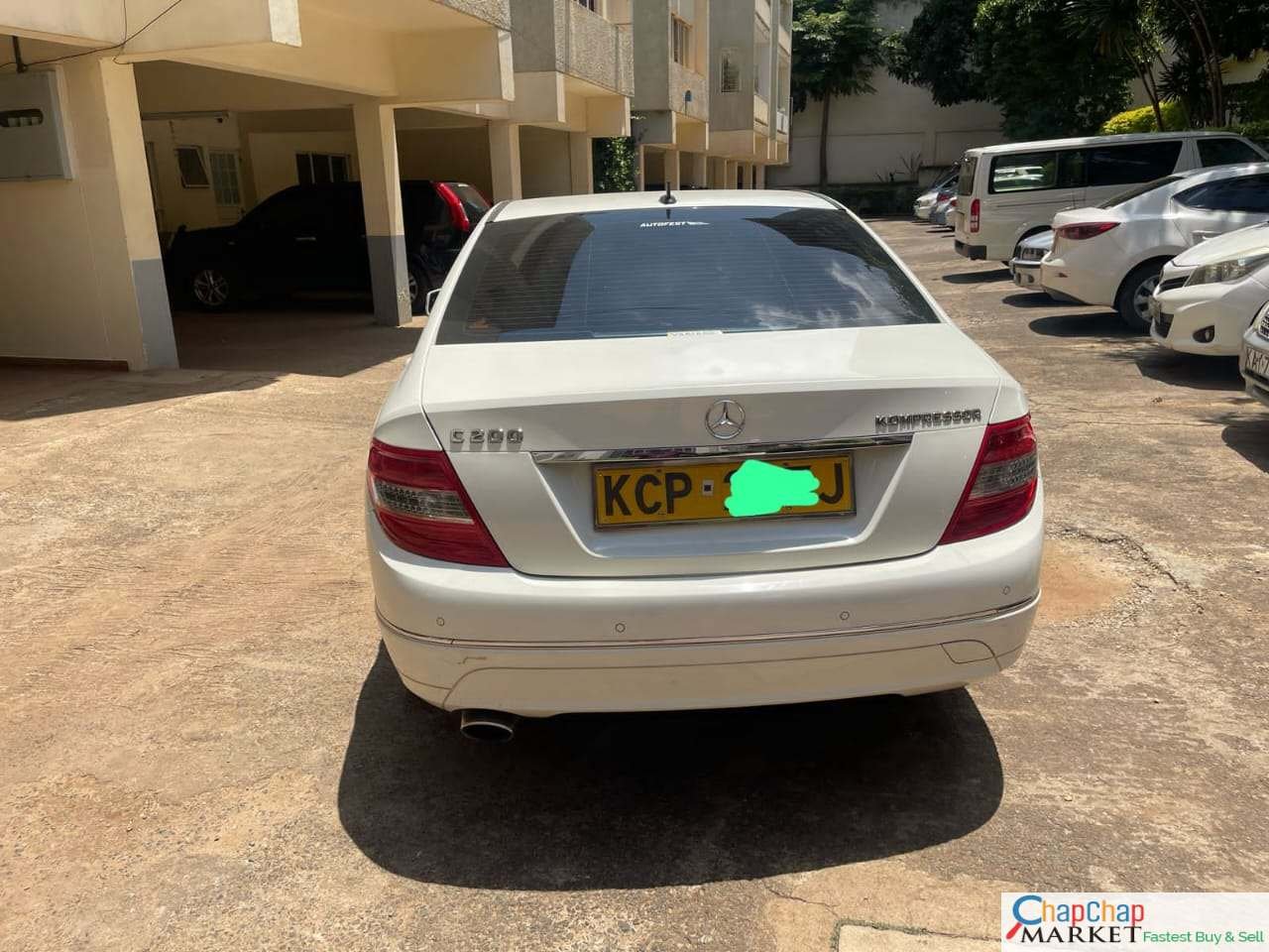 Mercedes Benz C200 for sale in Kenya You Pay 30% DEPOSIT Trade in OK EXCLUSIVE New hire installments