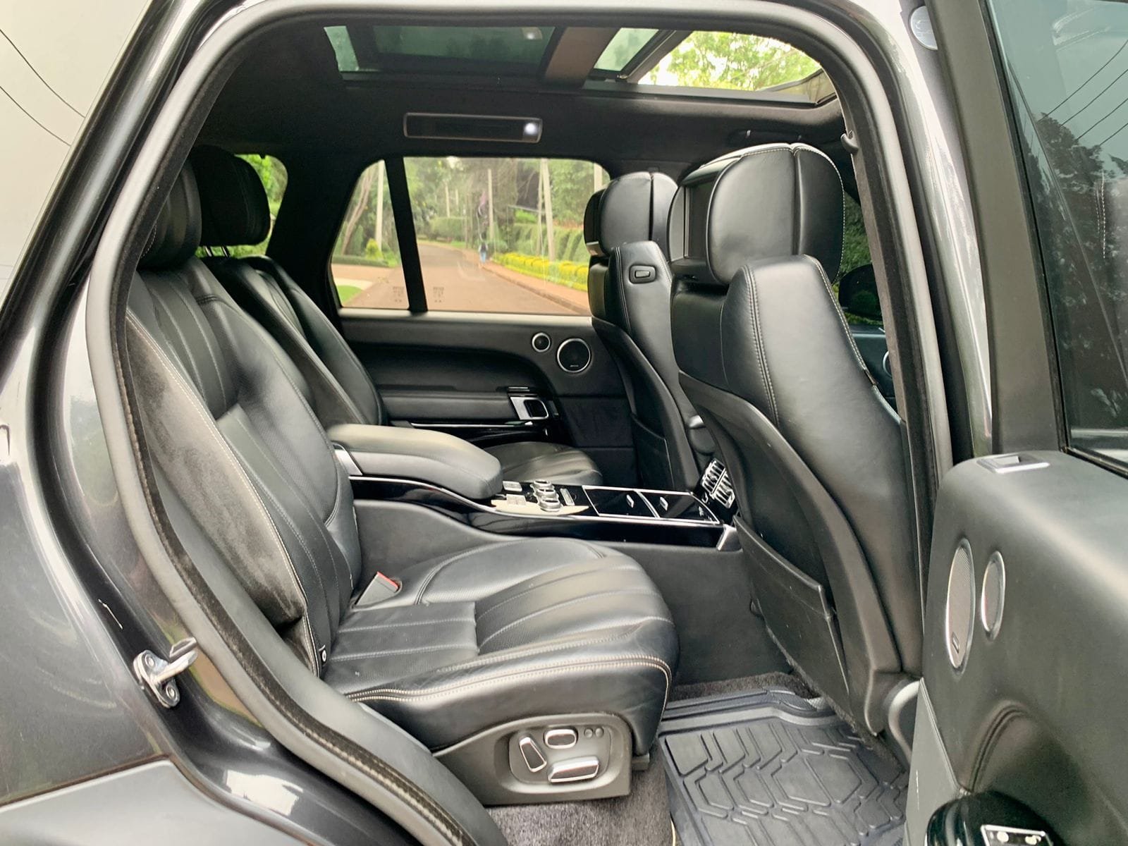 Range Rover Vogue for sale deal 40% Deposit new offer