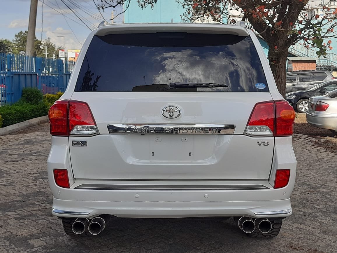 Toyota land cruiser v8 ZX QUICK SALE New Offer installments