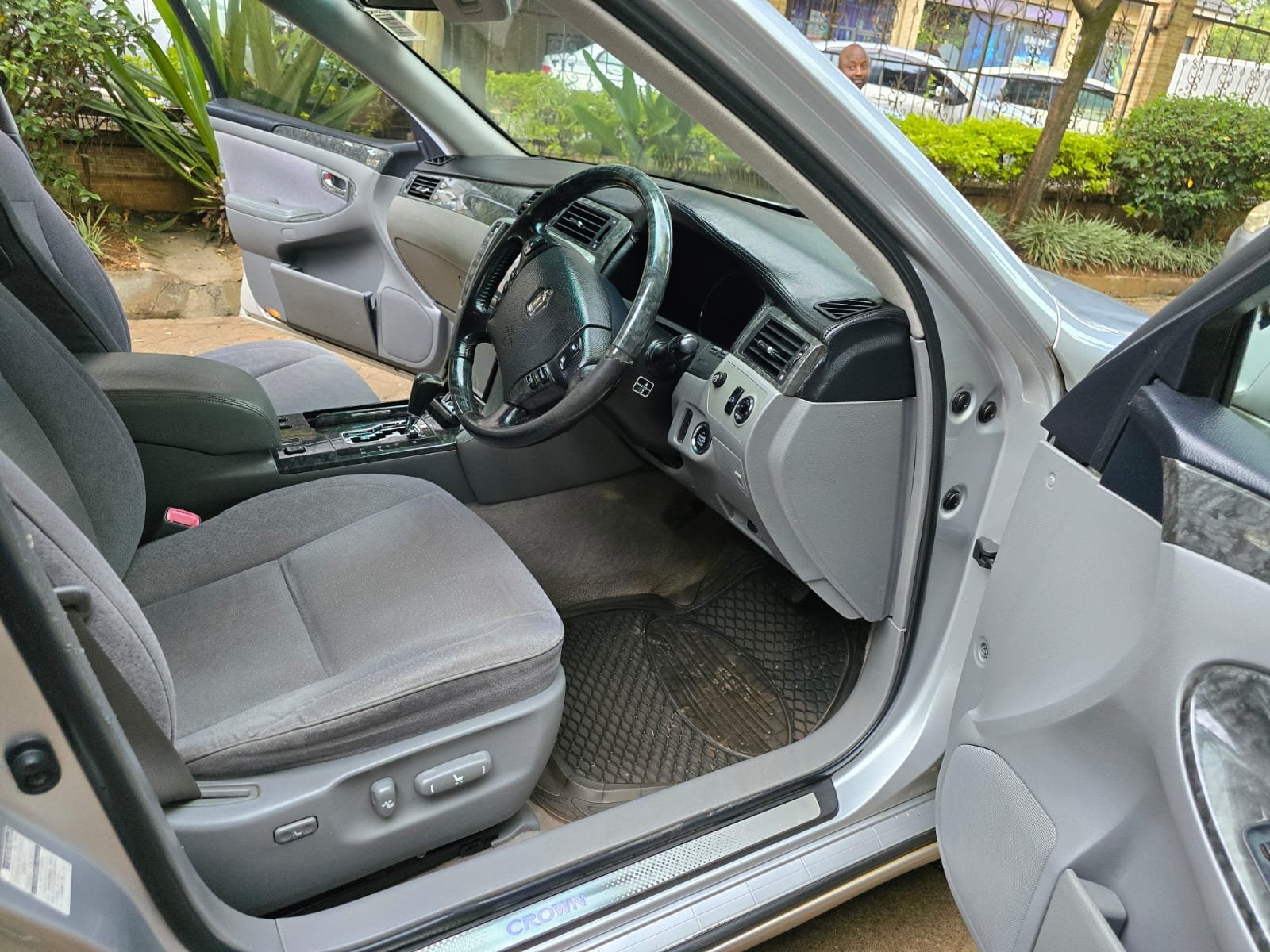 Toyota Crown QUICK SALE installments new offer