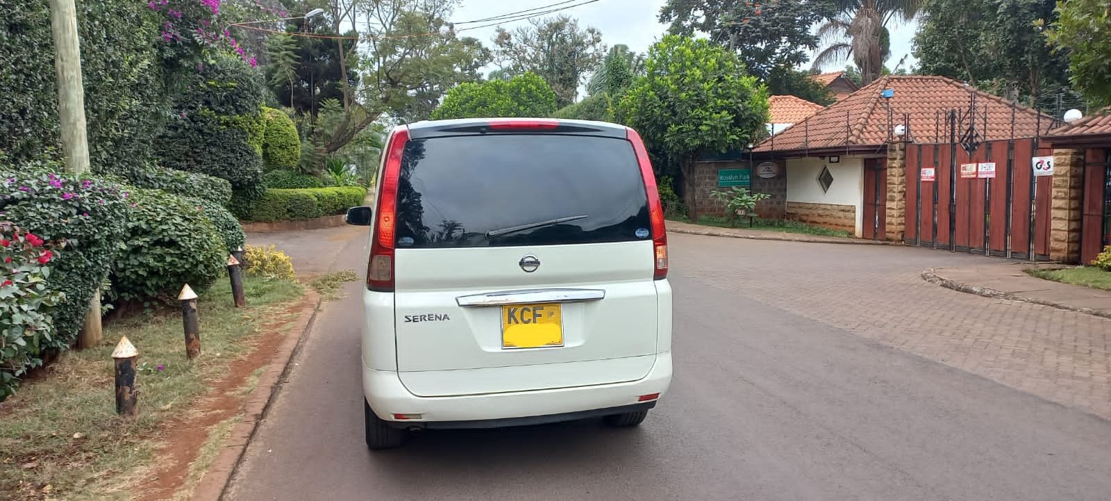 Nissan Serena Van QUICK SALE You Pay 30% Deposit Trade in Ok Wow HIRE! PURCHASE INSTALLMENTS