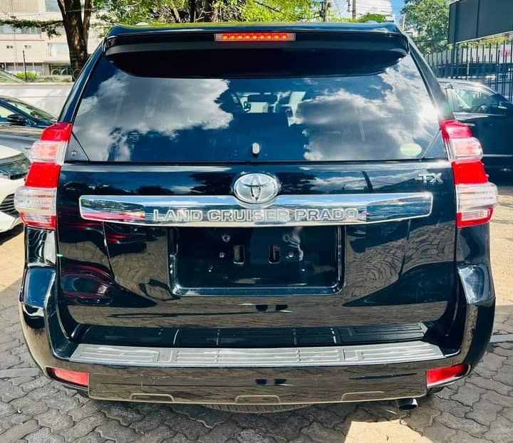 Toyota Prado New Sunroof leather New offer Diesel