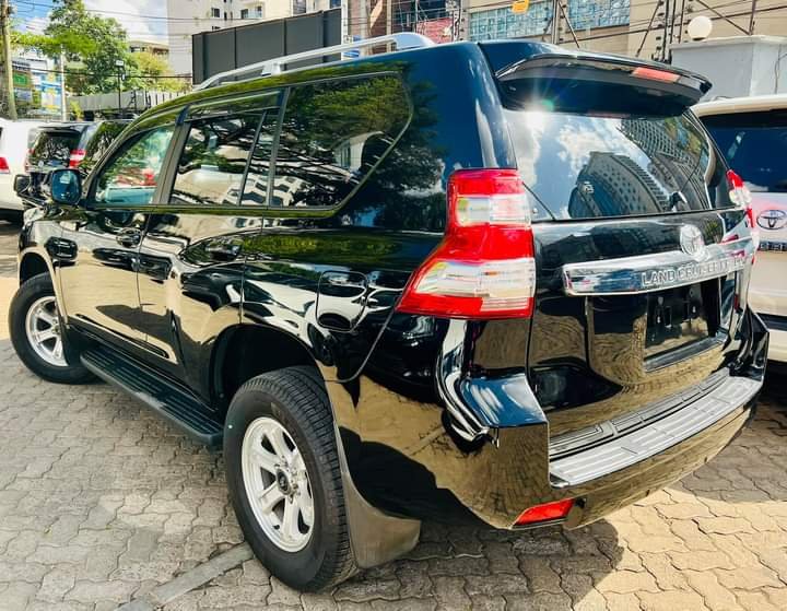 Toyota Prado New Sunroof leather New offer Diesel