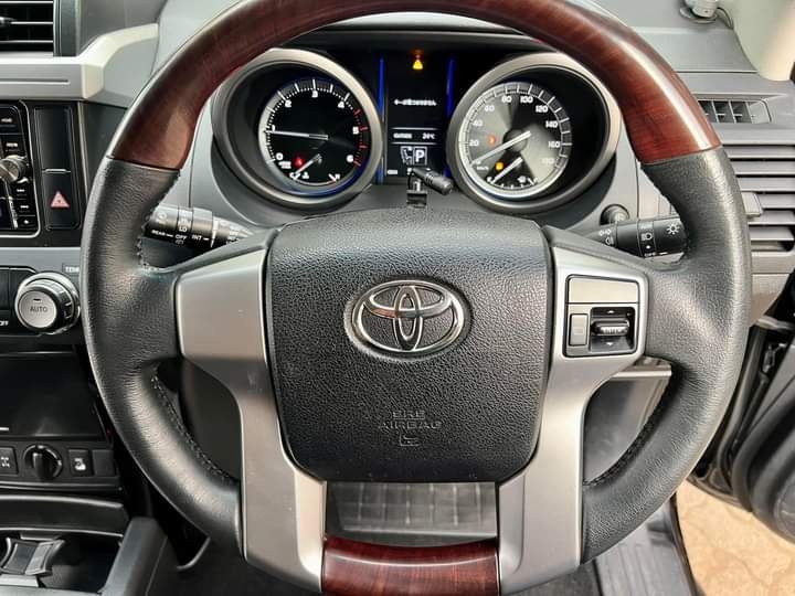 Toyota PRADO Diesel just Arrived Quick SALE TRADE IN OK EXCLUSIVE! Hire purchase installments