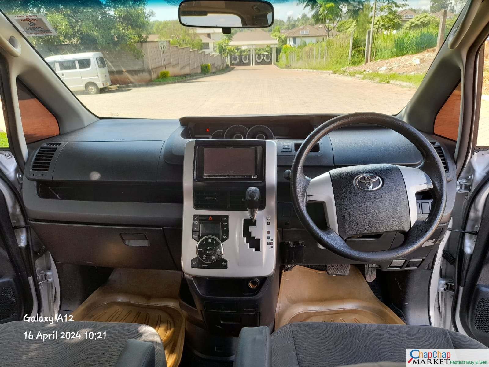 Toyota NOAH kenya 🔥 You Pay 30% Deposit Trade in OK Toyota Noah for sale in kenya hire purchase installments EXCLUSIVE