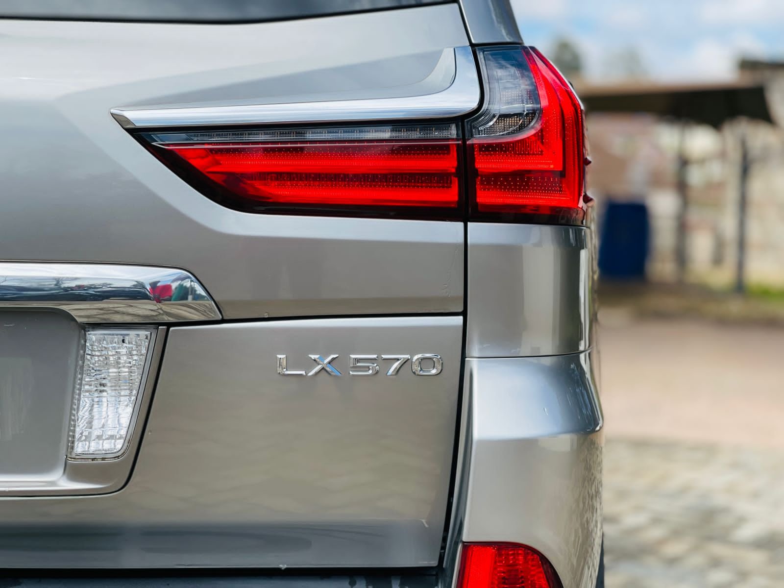 LEXUS LX 570 Kenya CHEAPEST 🔥 Lexus lx 570 for sale in kenya HIRE PURCHASE installments OK EXCLUSIVE For SALE in Kenya QUICKEST SALE