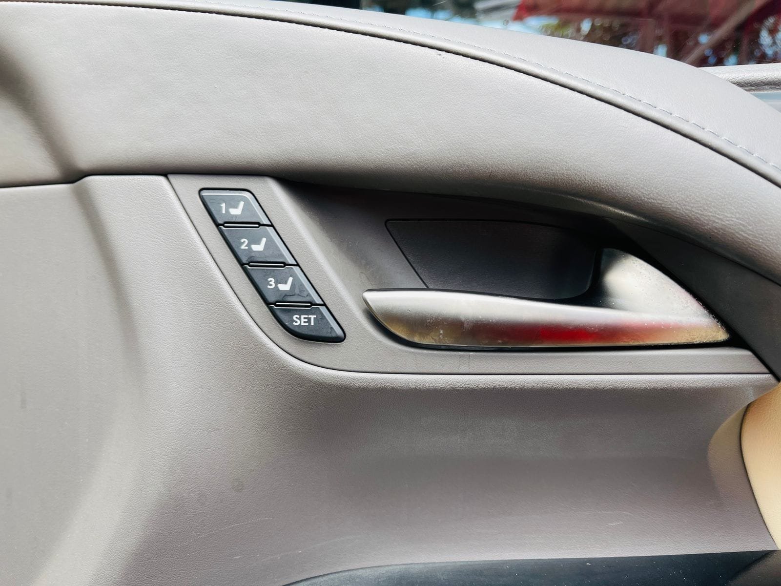 LEXUS LX 570 Kenya CHEAPEST 🔥 Lexus lx 570 for sale in kenya HIRE PURCHASE installments OK EXCLUSIVE For SALE in Kenya QUICKEST SALE