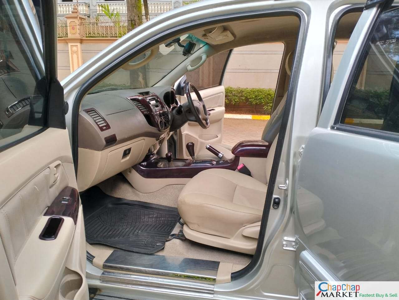 Toyota Hilux Auto Double cab You Pay 30% Deposit trade in OK hire purchase installments