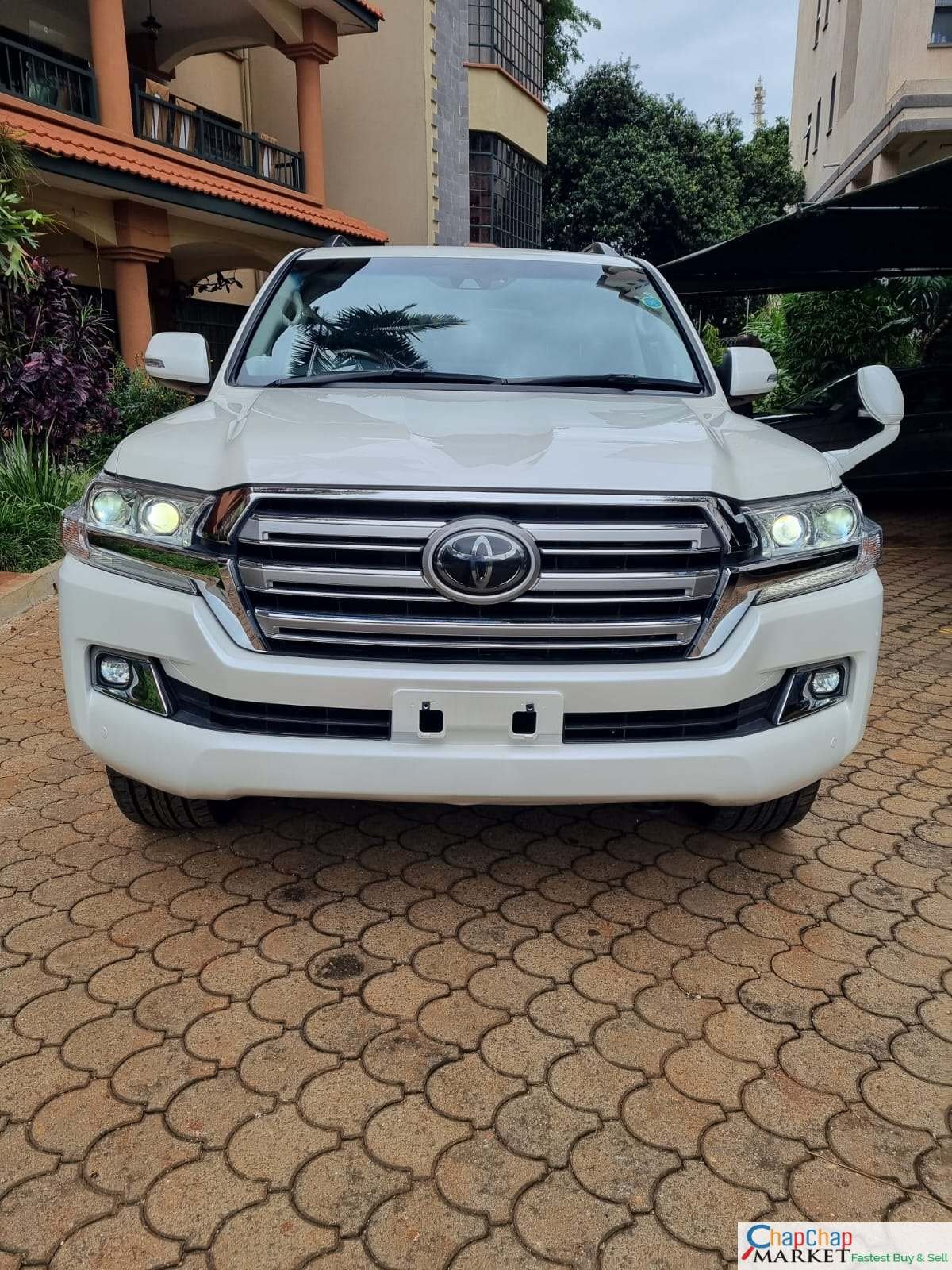 Toyota Land Cruiser v8 ZX Just arrived You Pay 40% Deposit 70% installments 2017 Kenya