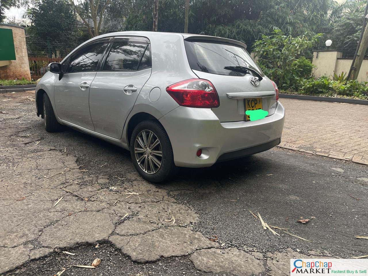 Toyota AURIS QUICK SALE 🤩 You Pay 30% Deposit Trade in OK Hire purchase installments Kenya NEW