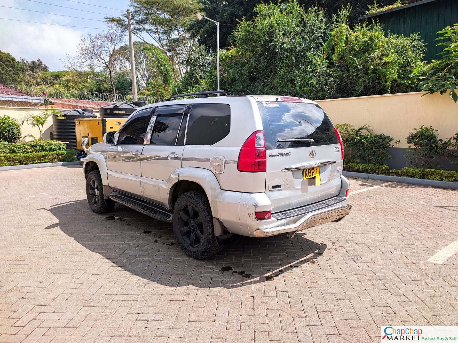 Toyota Prado J120 Kenya 🔥 You Pay 40% Deposit Trade in OK EXCLUSIVE Toyota Prado j120 for sale in kenya hire purchase installments clean