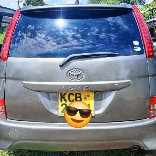 Toyota ISIS platana QUICK SALE You Pay 30% Deposit Trade in OK exclusive isis platana for sale in kenya hire purchase installments