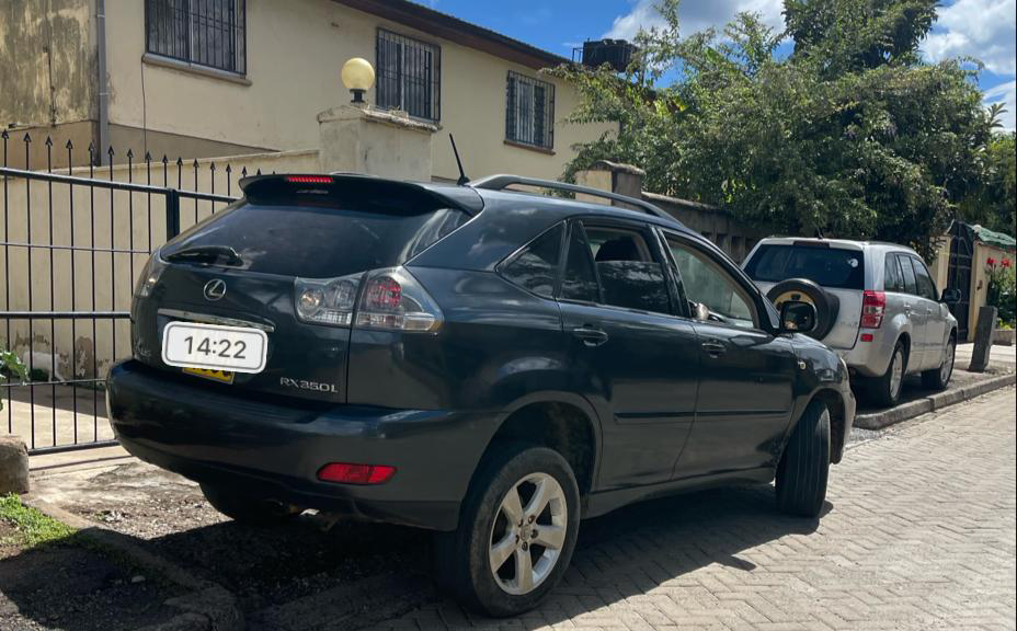 LEXUS RX 350 with SUNROOF You Pay 30% Deposit Trade in OK EXCLUSIVE For Sale in Kenya hire purchase installments