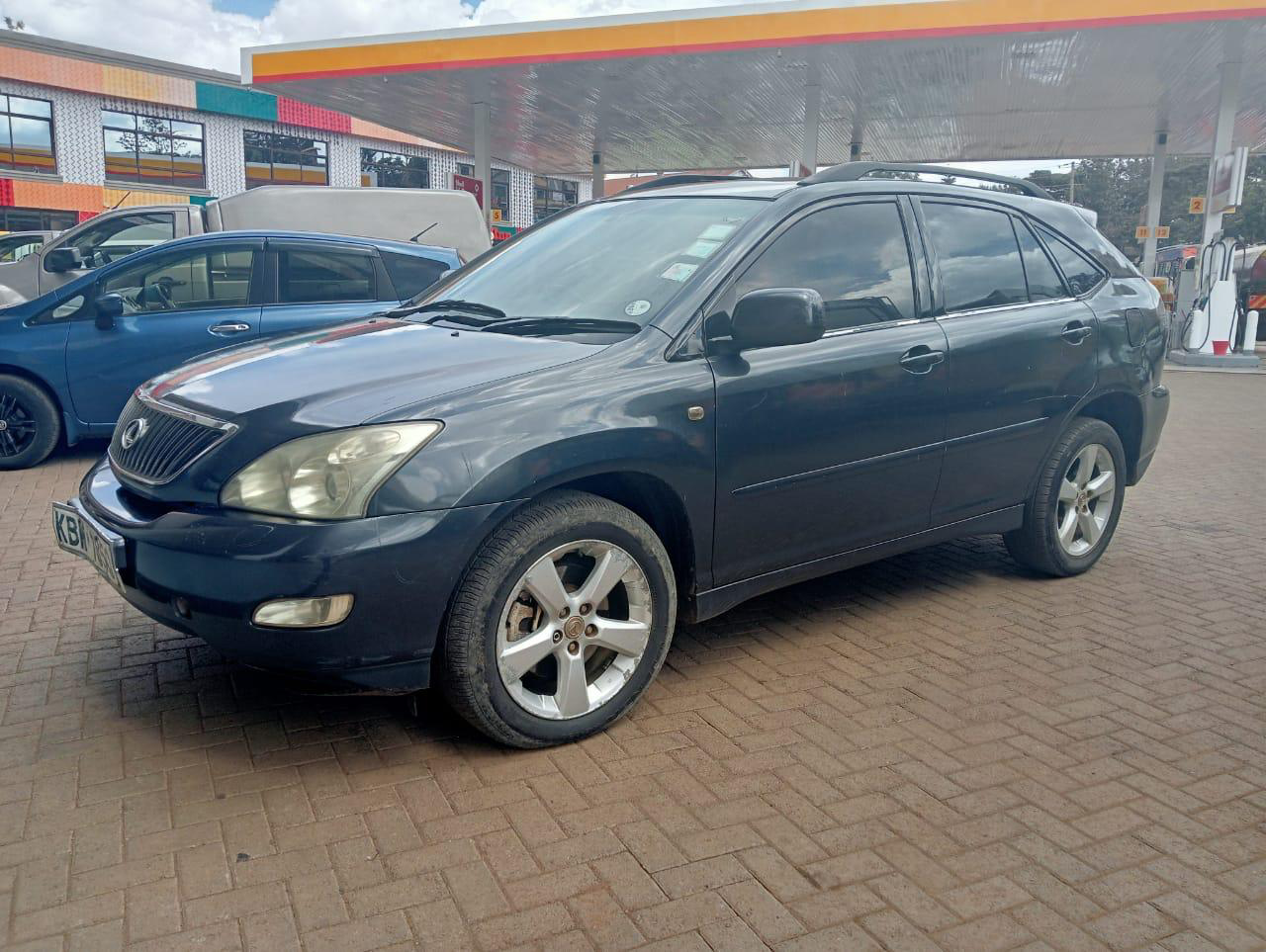 LEXUS RX 350 with SUNROOF You Pay 30% Deposit Trade in OK EXCLUSIVE For Sale in Kenya hire purchase installments