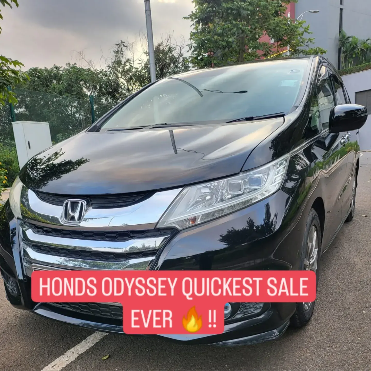 Honda Odyssey C200 QUICK SALE You Pay 30% Deposit Trade in OK! Hire purchase installments   Black Engine 2400cc Petrol Transmission Automatic Seats: 7 Seater with warm vinyl seats & adjustable recline  Bodykit – Alloys rims – Fog Lights – Premium surround system with Bluetooth connectivity for your entertainment needs