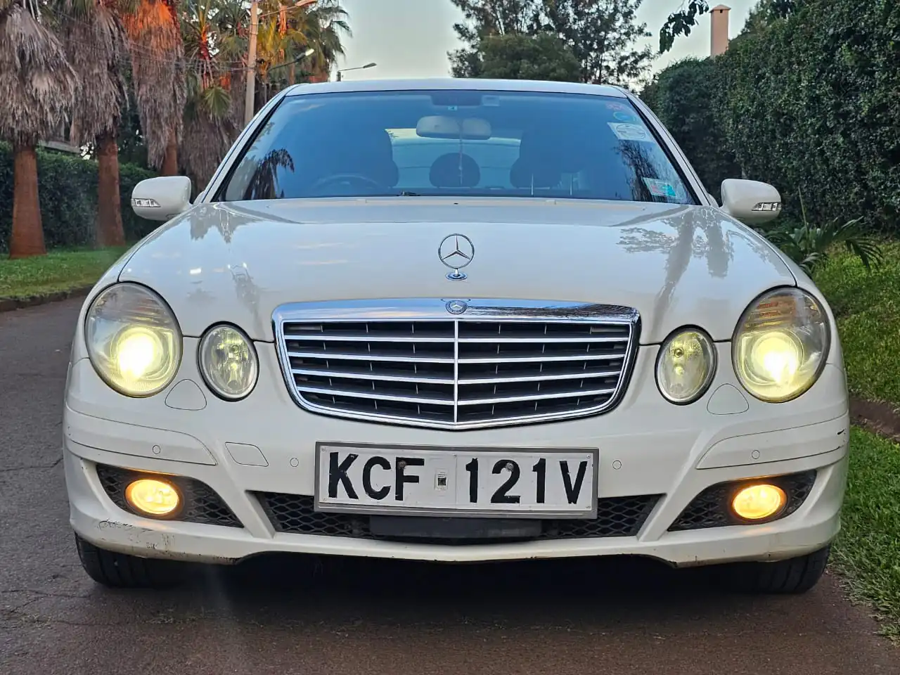 MERCEDES BENZ E250 W211 QUICKEST SALE You Pay 30% Deposit Trade in OK Hire purchase installments (SOLD)