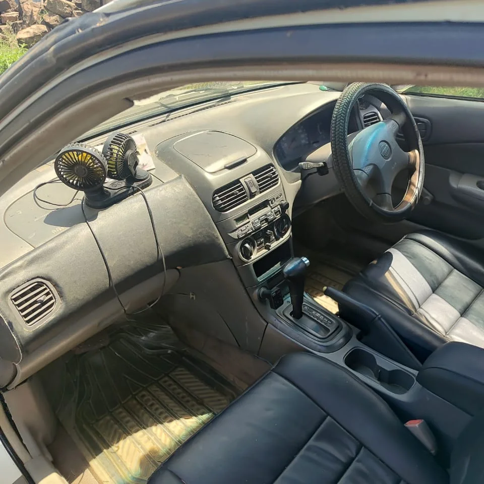 Nissan Sunny 250K ONLY QUICK SALE You Pay 30% Deposit Trade in OK! Hire purchase installments