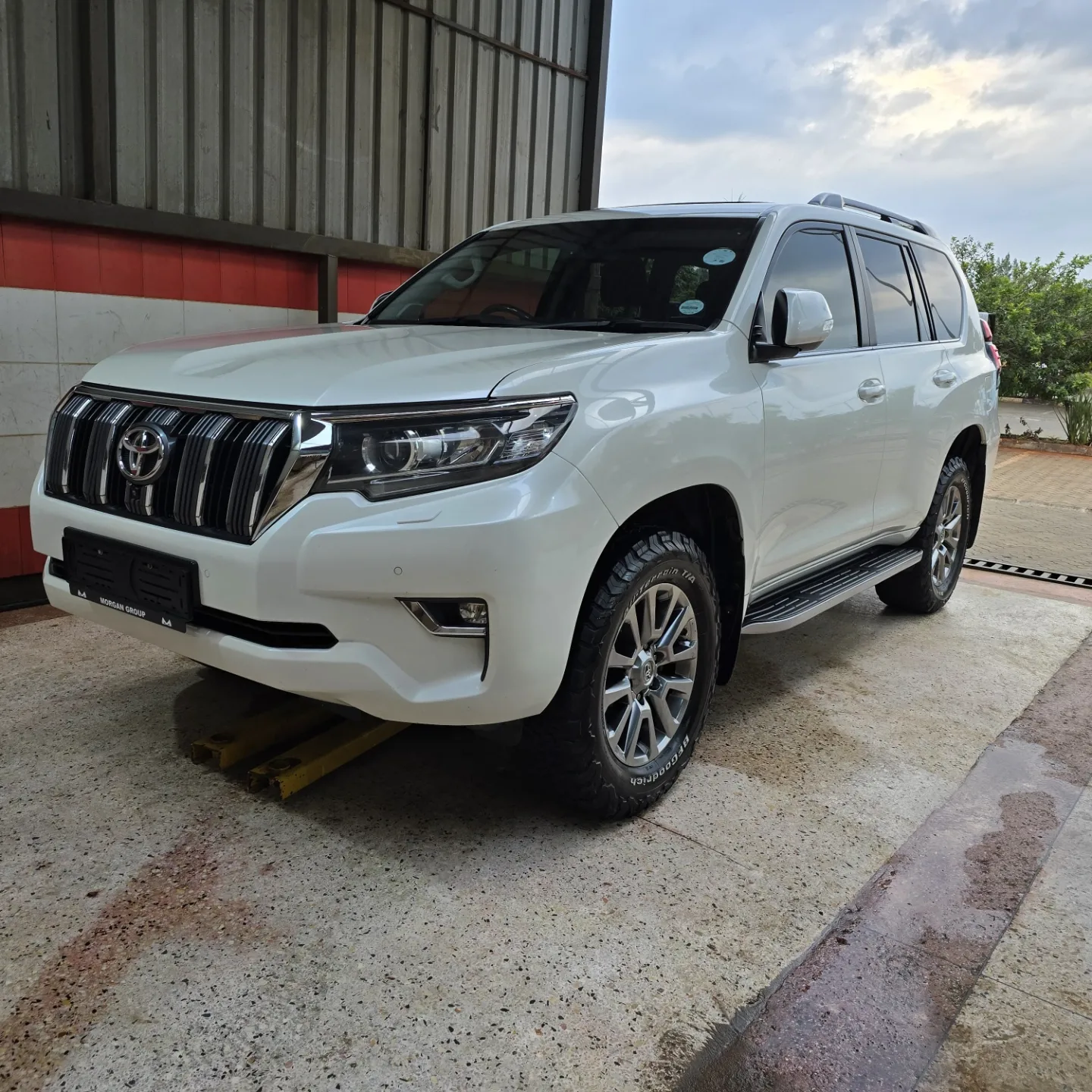 Toyota Prado VXL New Arrival QUICKEST SALE You Pay 30% Deposit Trade in OK Hire purchase installments