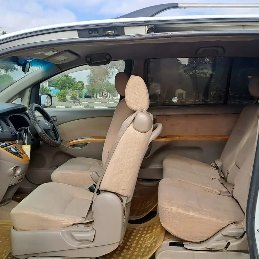 Toyota ISIS QUICK SALE You Pay 30% Deposit Trade in OK hire purchase installments as NEW