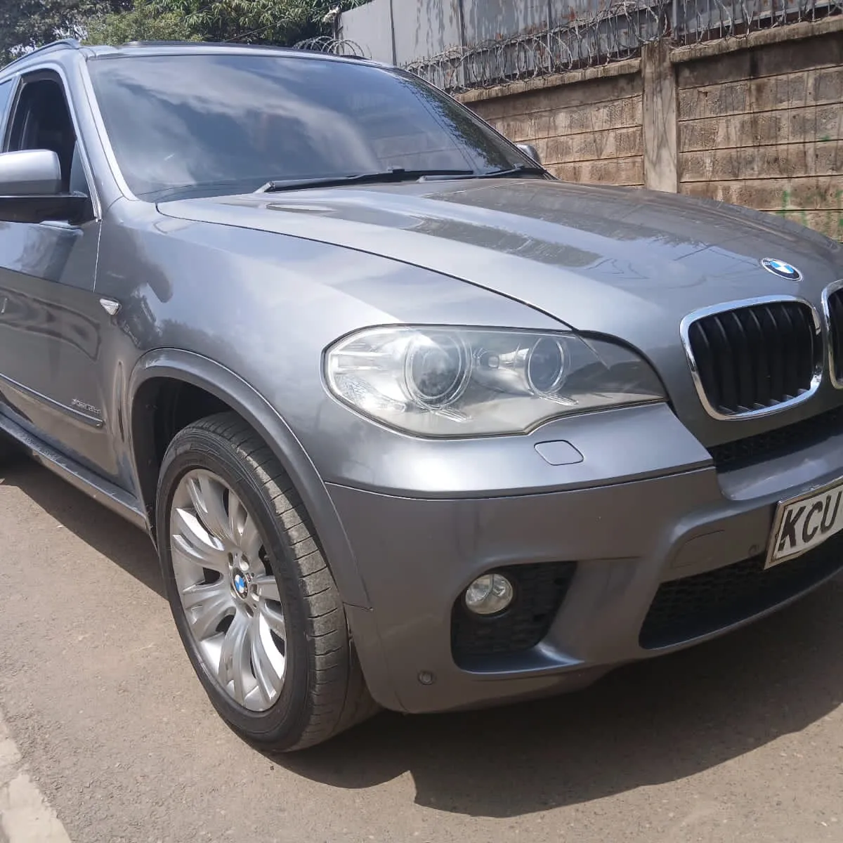 Bmw X5 CHEAPEST panoramic X-DRIVE You Pay 30% deposit Trade in Ok EXCLUSIVE hire purchase installments