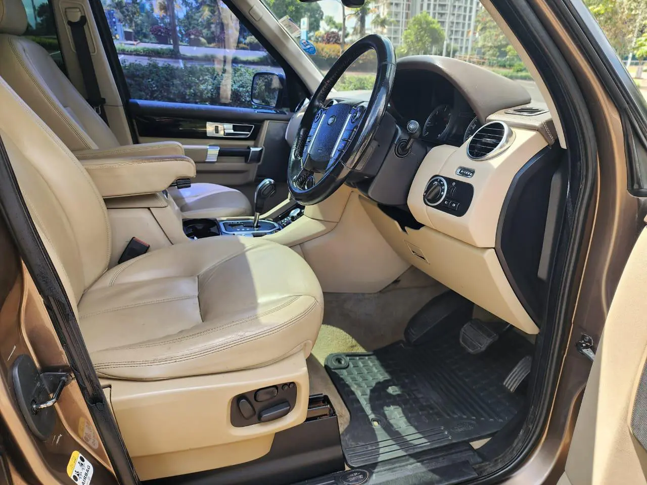 Land Rover Discovery 4 QUICK SALE Triple SUNROOF You Pay 30% Deposit Trade in Ok New Hire purchase installments