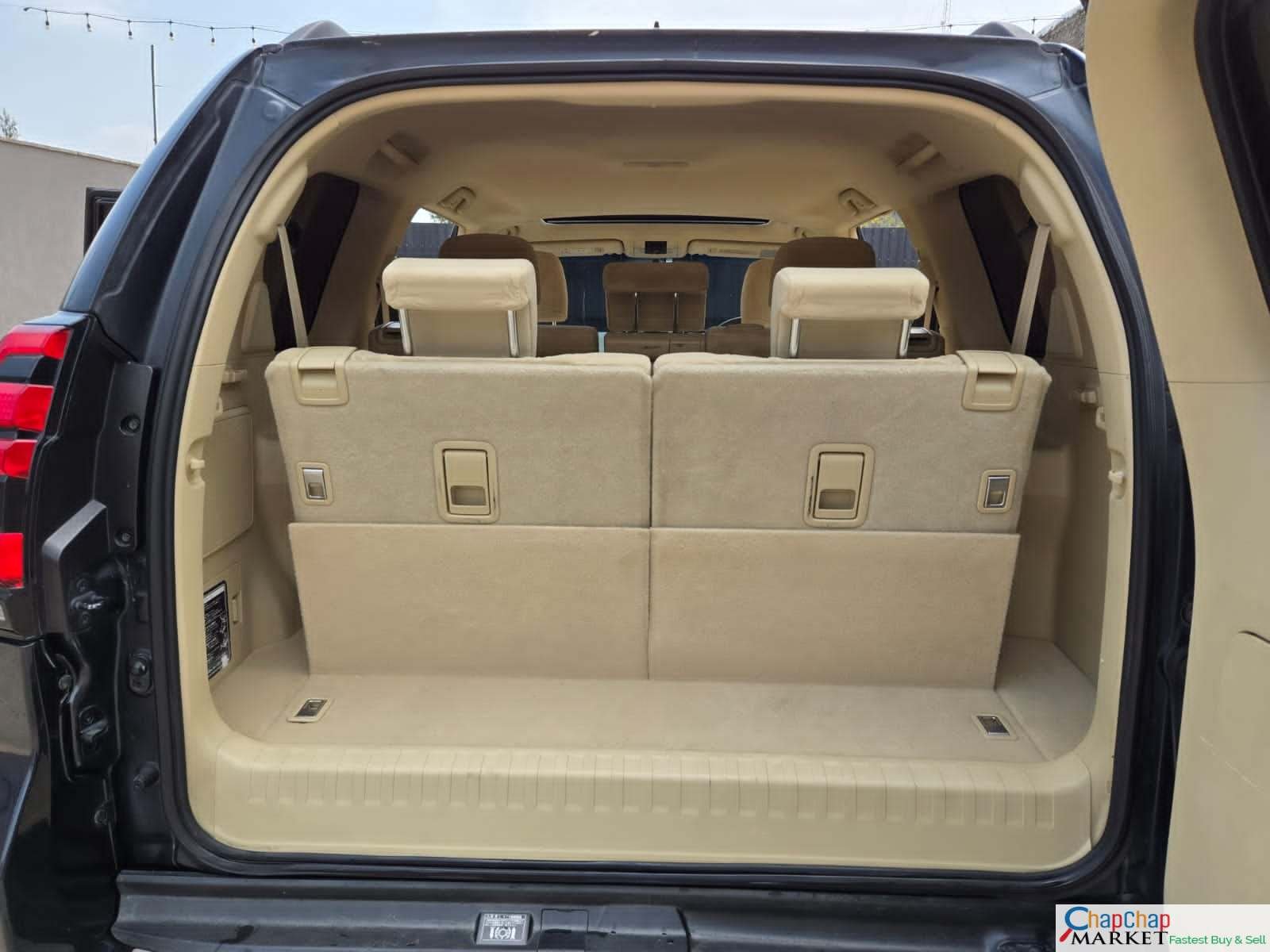 TOYOTA LAND-CRUISER PRADO 2017 4.59M nego sunroof leather QUICK SALE You Pay 30% Deposit Trade in OK Hire purchase installments