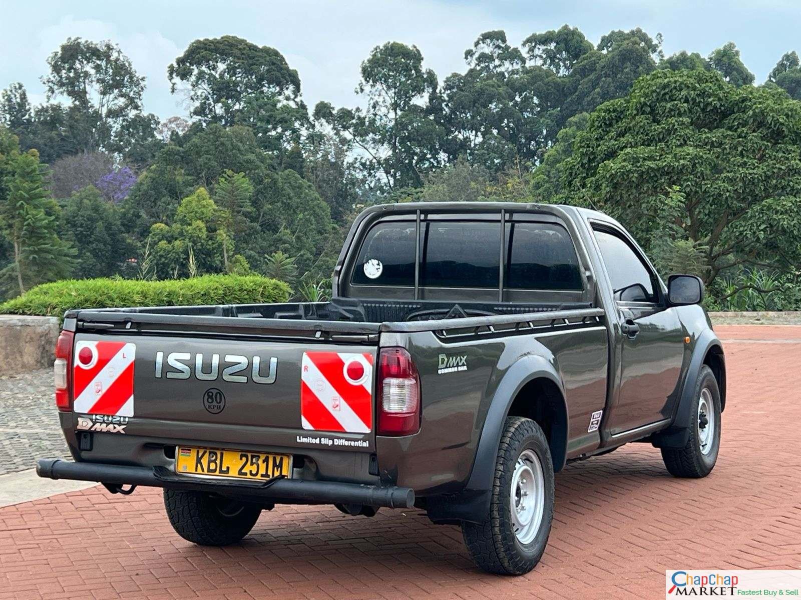 ISUZU D-MAX Local assembly PICK-UP single cab QUICK SALE You Pay 30% Deposit Trade in OK Hire purchase installments New