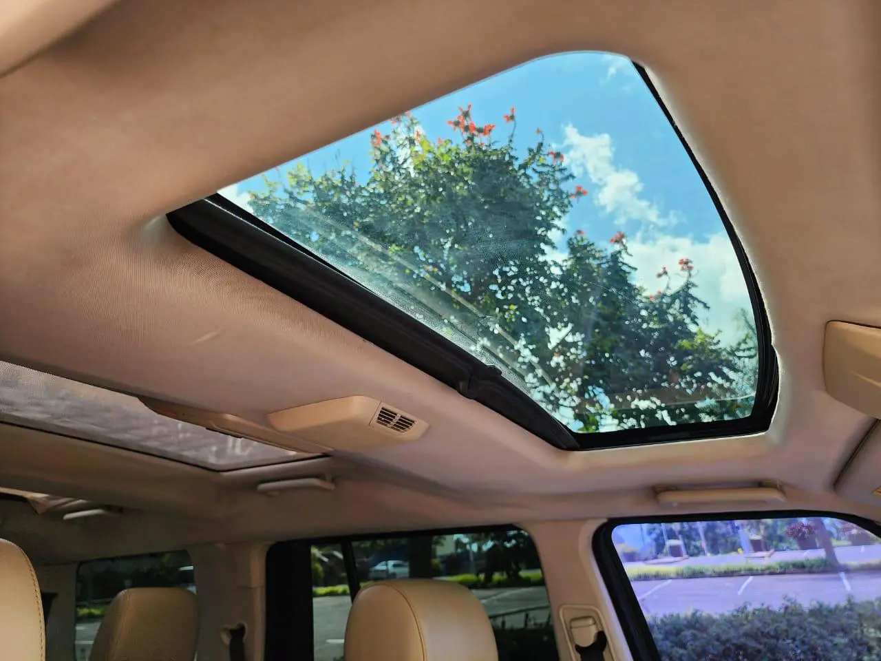 Land Rover Discovery 4 QUICK SALE Triple SUNROOF You Pay 30% Deposit Trade in Ok New Hire purchase installments
