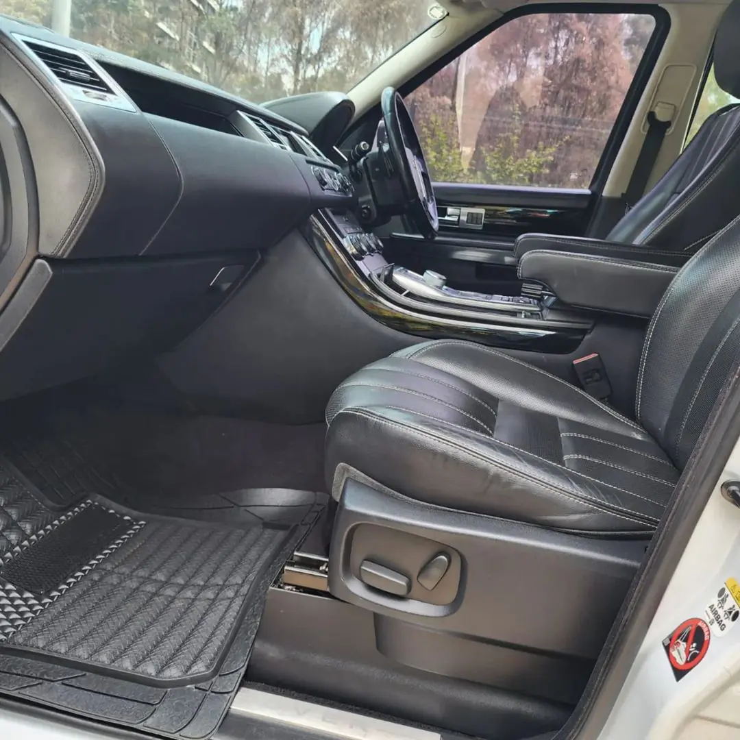 Range Rover Sport HSE QUICK SALE You pay 40% deposit Trade in OK EXCLUSIVE range Rover sport for sale in kenya hire purchase installments