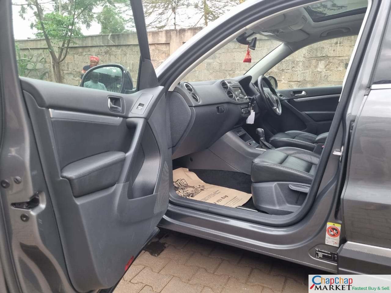 Volkswagen Tiguan panoramic sunroof QUICK SALE You Pay 30% Deposit Hire purchase installments UpTo 70% financing/finance NO CRB STATUS CHECK Trade in OK New shape