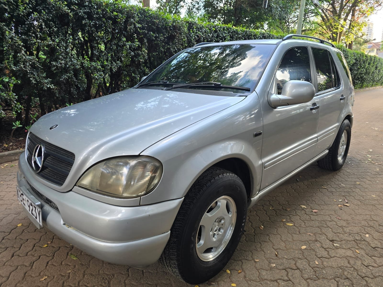MERCEDES BENZ ML 320 970K Only QUICK SALE You Pay 30% Deposit Hire purchase installments UpTo 70% financing/finance NO CRB STATUS CHECK Trade in OK EXCLUSIVE