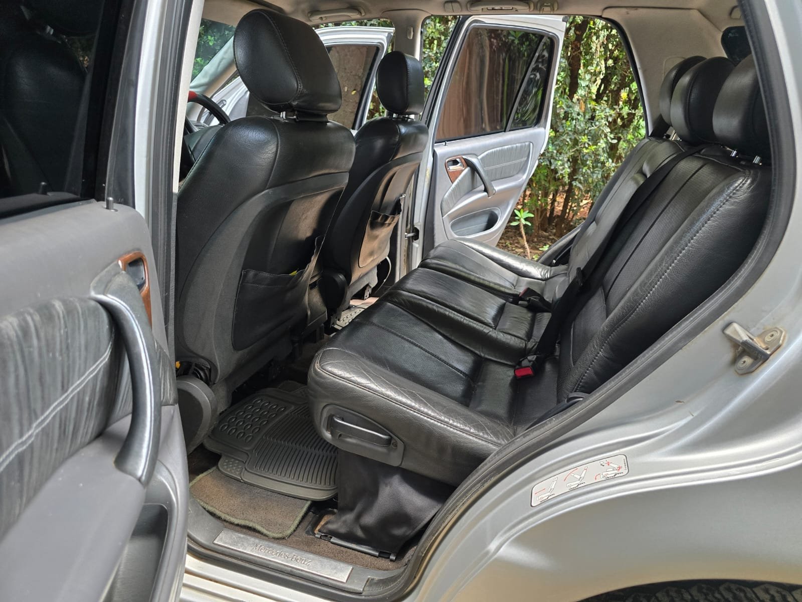 MERCEDES BENZ ML 320 970K Only QUICK SALE You Pay 30% Deposit Hire purchase installments UpTo 70% financing/finance NO CRB STATUS CHECK Trade in OK EXCLUSIVE