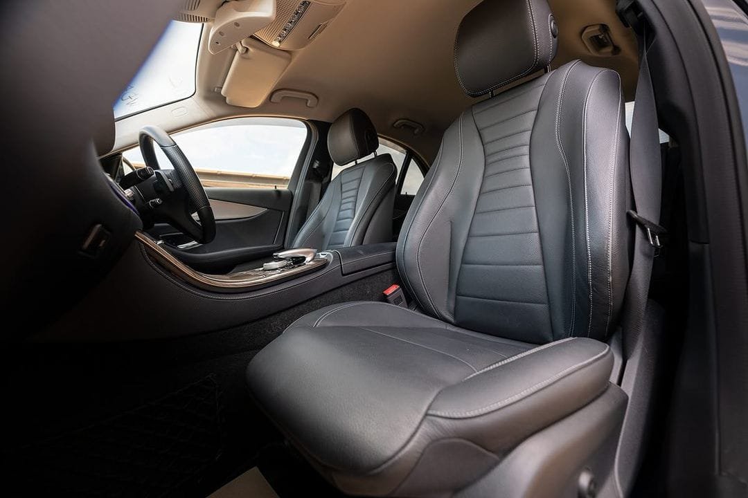 Mercedes E200 NEW ARRIVAL QUICK SALE You Pay 30% Deposit Hire purchase installments UpTo 70% financing/finance NO CRB STATUS CHECK Trade in OK