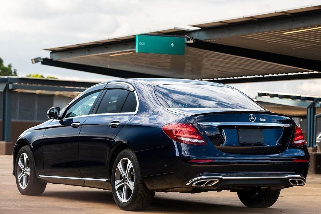 Mercedes E200 NEW ARRIVAL QUICK SALE You Pay 30% Deposit Hire purchase installments UpTo 70% financing/finance NO CRB STATUS CHECK Trade in OK