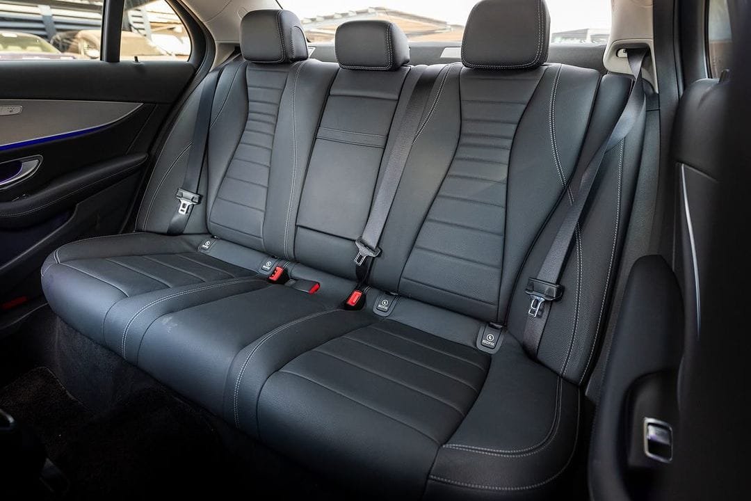 Mercedes E200 NEW ARRIVAL QUICK SALE You Pay 30% Deposit Hire purchase installments UpTo 70% financing/finance NO CRB STATUS CHECK Trade in OK