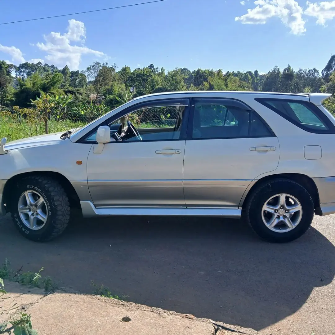 Toyota harrier 2.4cc QUICK SALE You Pay 30% Deposit UpTo 70% financing/finance NO CRB STATUS CHECK Trade in OK Hire purchase installments Exclusive 16 Task fa645ff1baf5a2dd